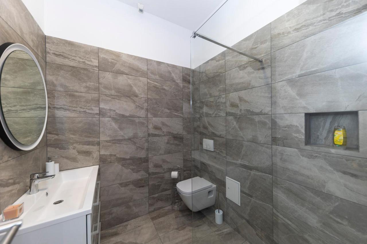 Studio Apartments Heart Of ザダル エクステリア 写真