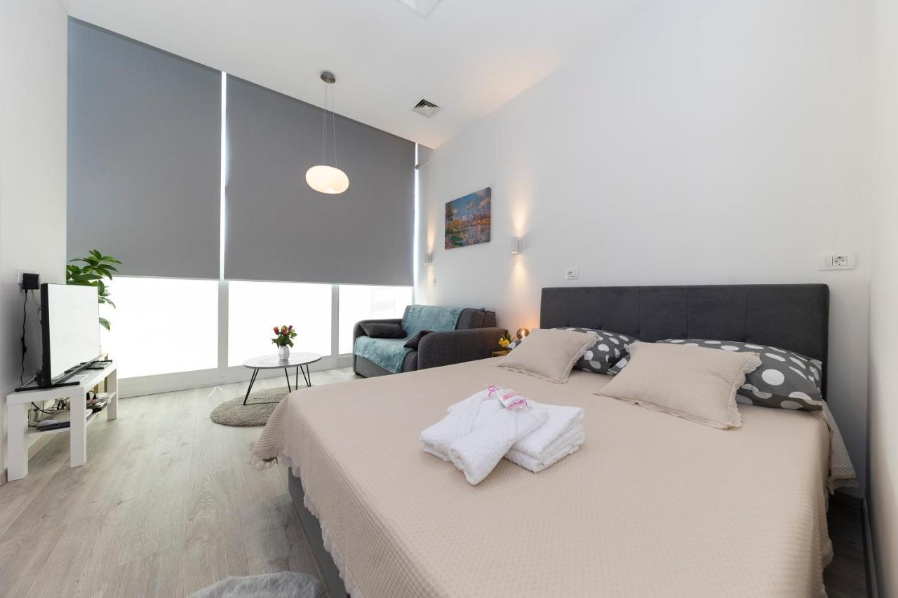 Studio Apartments Heart Of ザダル エクステリア 写真